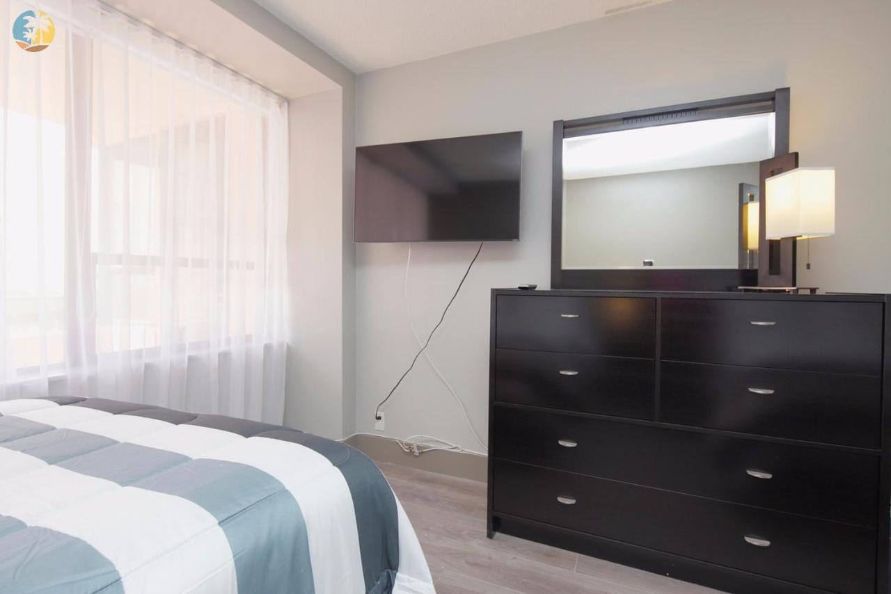 Deluxe Beach Resort - Hora Rentals マイアミビーチ エクステリア 写真
